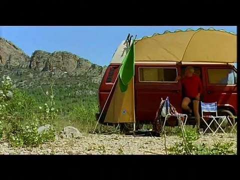 Jours d'août Bande-annonce VO