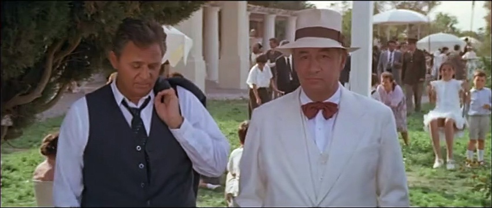 Le Grand carnaval Bande-annonce VF