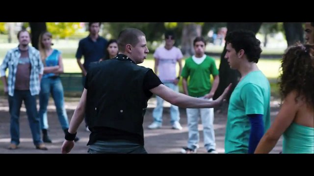 Born to Dance Bande-annonce VF