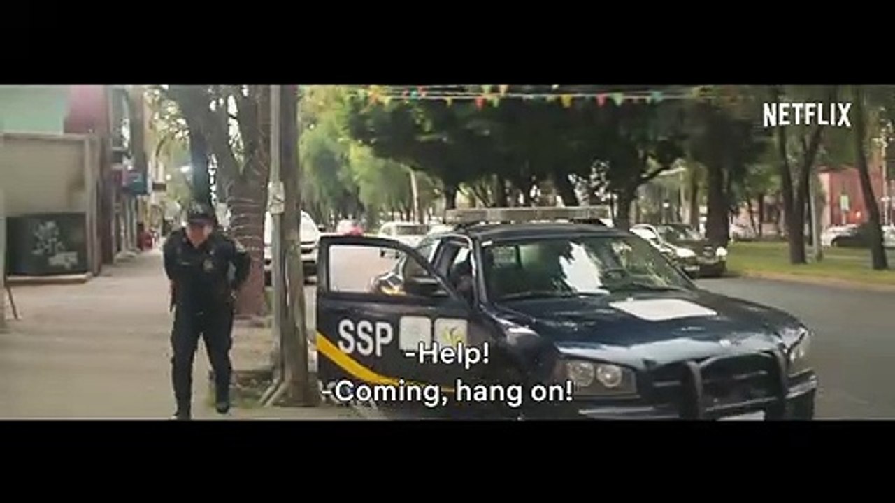 Notre histoire policière Bande-annonce VO