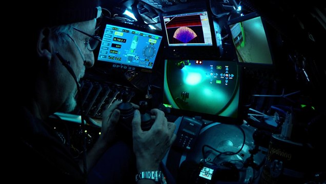 Deepsea Challenge 3D - EXTRAIT VOST James Cameron au fond de l'océan