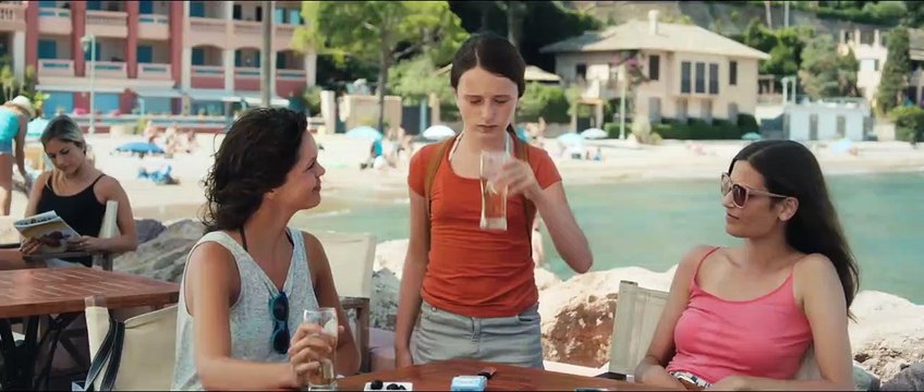 Juillet Août - EXTRAIT VF Occupe-toi de ton cul !