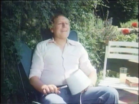 Les Ringards EXTRAIT Une femme libre et responsable