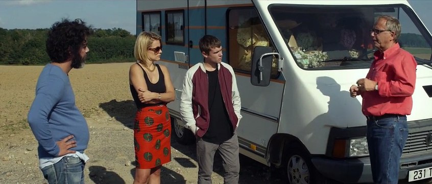 Un début prometteur - EXTRAIT L'enterrement