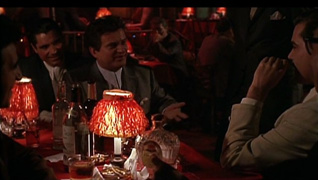 Les Affranchis - EXTRAIT VF Comment ça, marrant ?