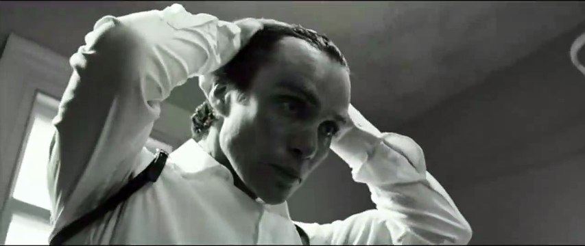 The Party EXTRAIT VO Toilettes