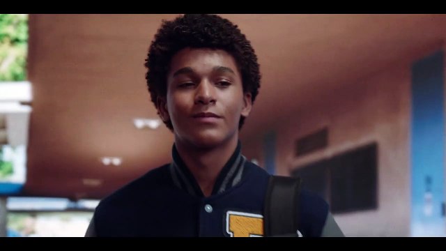 Colin en noir et blanc - saison 1 Bande-annonce VO