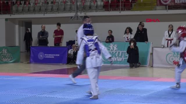 SPOR Türkiye Yıldızlar Tekvando Şampiyonası, Sivas'ta başladı