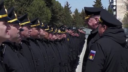 Comandante-chefe da marinha russa reúne-se com tripulação do "Moskva"