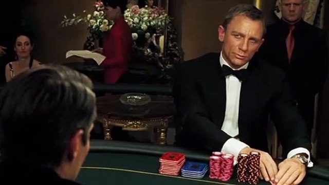 James Bond VS James Bond : La Partie de poker schizophrène