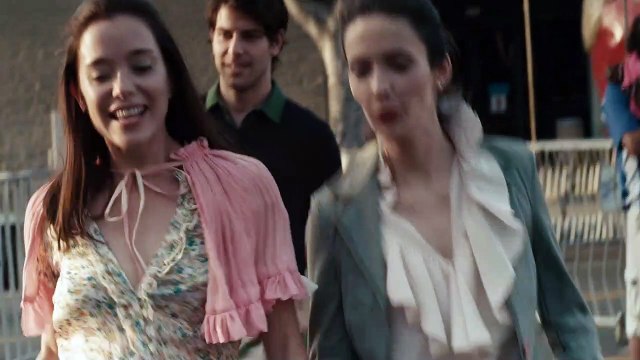 Caroline and Jackie Bande-annonce VO
