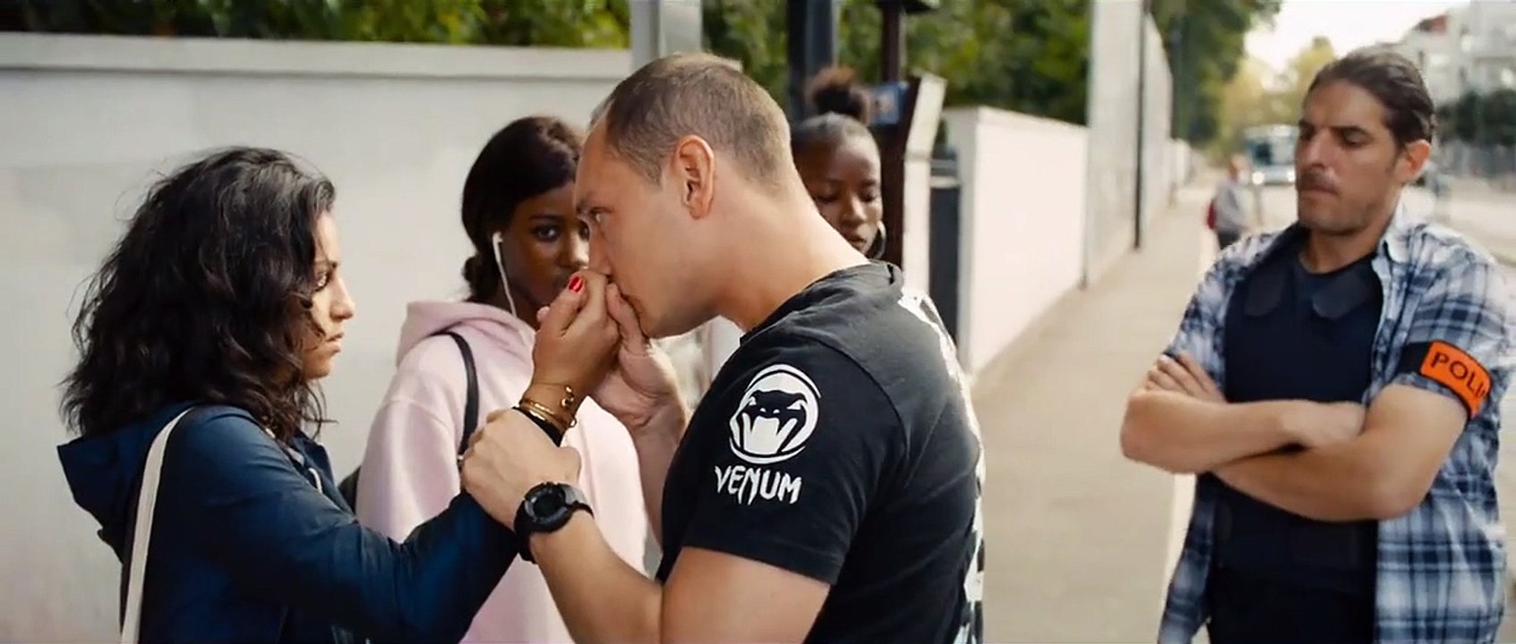 Les Misérables - EXTRAIT VF (3) "Contrôle de police"