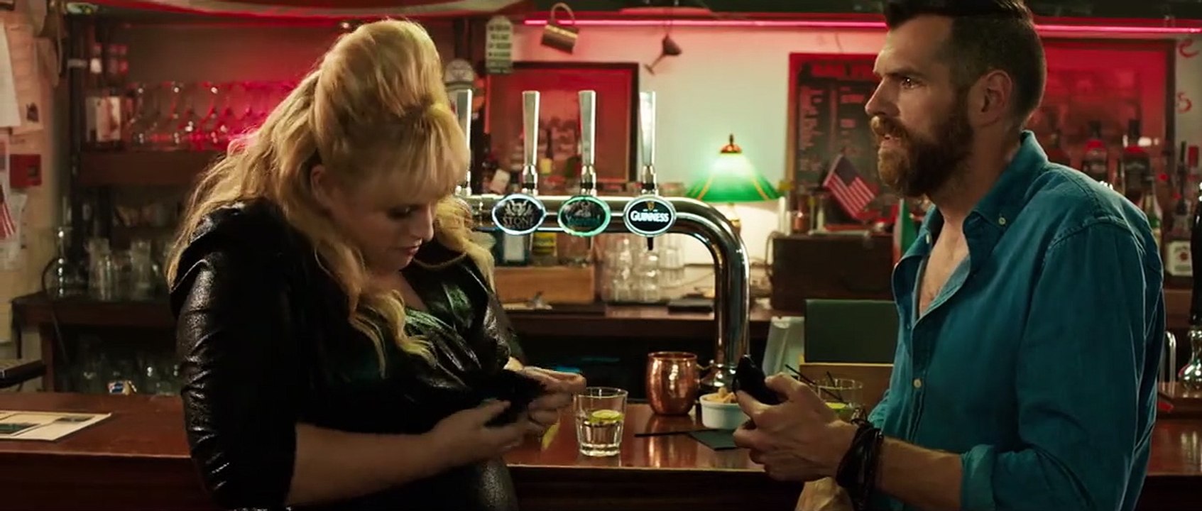 EXTRAIT VF "La robe sac"