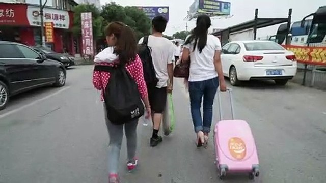 Argent amer Bande-annonce VO