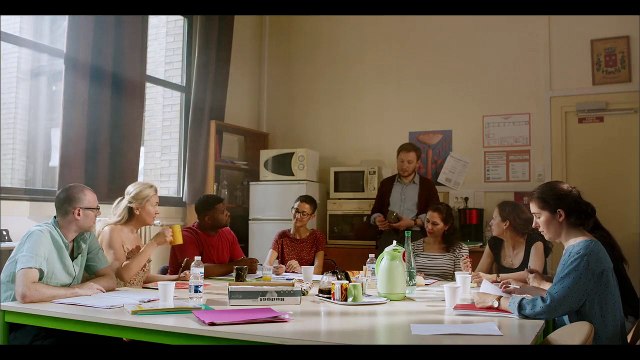 Le Fils d'un Roi EXTRAIT VF Salle des profs