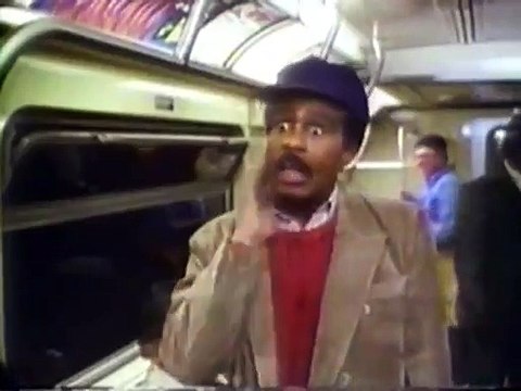 Pas nous, pas nous Bande-annonce VO