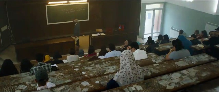 Papicha - EXTRAIT VO L'amphi