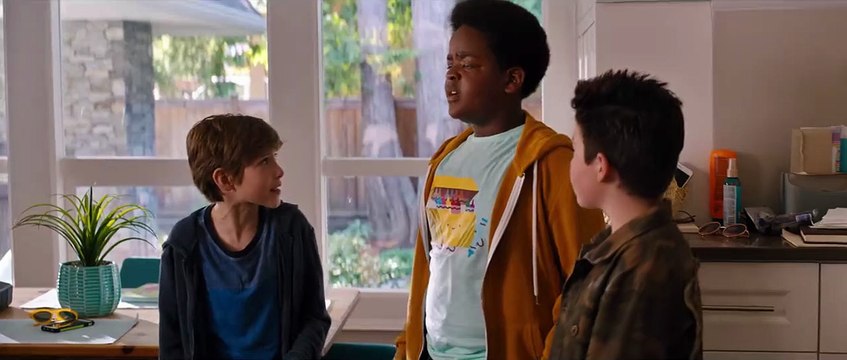 Good Boys EXTRAIT VF Le drone