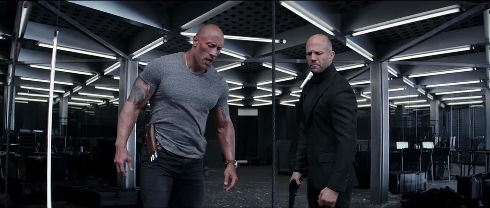 Fast & Furious : Hobbs & Shaw EXTRAIT VO "Gratte-ciel"