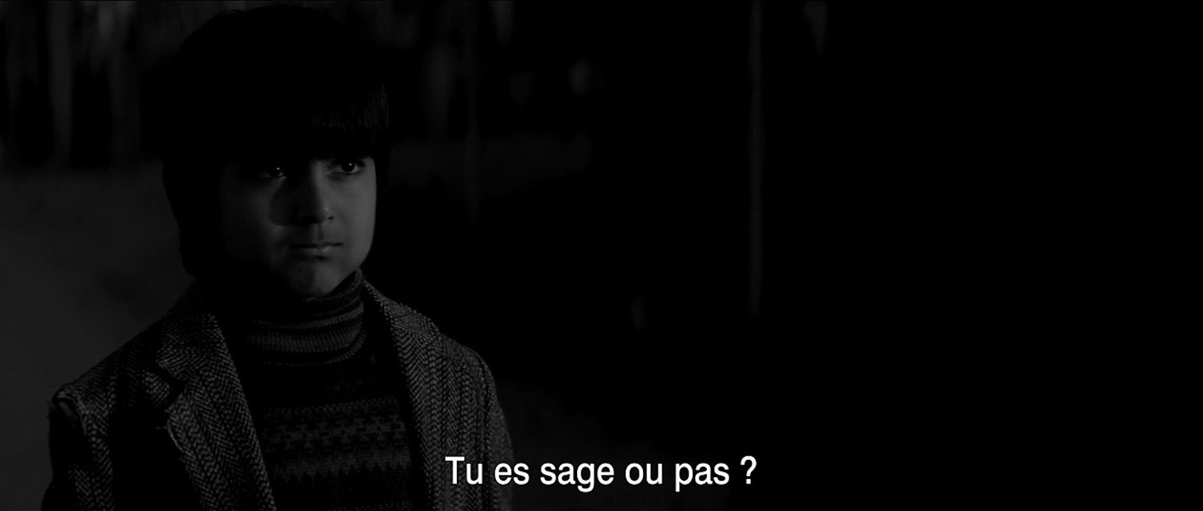 A Girl Walks Home Alone At Night - EXTRAIT VOST "Sois bien sage"