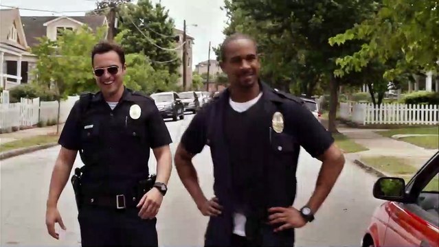 Cops - Les Forces du désordre - EXTRAIT VF C'est pas illégal