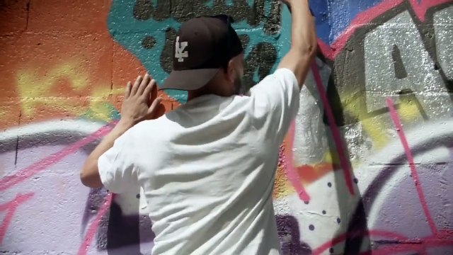 L’ Âcre parfum des immortelles Bande-annonce VF