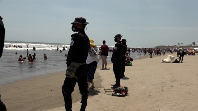 Miles de veraneantes visitan las playas de Pochomil y Masachapa