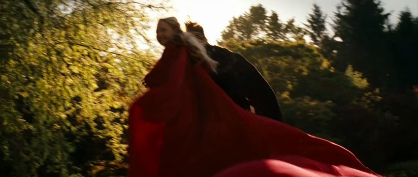 Le Chaperon Rouge Bande-annonce (2) VF
