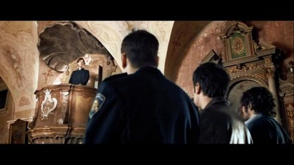 Bonté Divine - EXTRAIT VOST "Prise de sang"