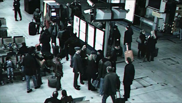 Aux yeux de tous Bande-annonce VF