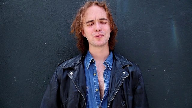 Interior. Leather Bar. Extrait vidéo (4) VO