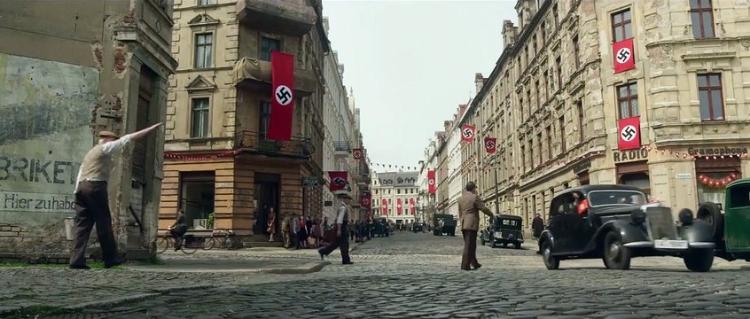 Seul dans Berlin Bande-annonce VF