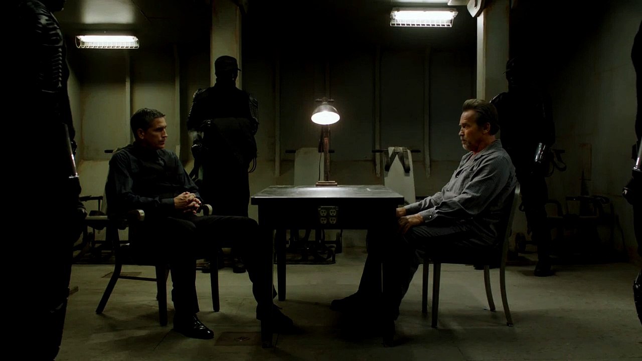 "Evasion" : scène d'interrogatoire VF