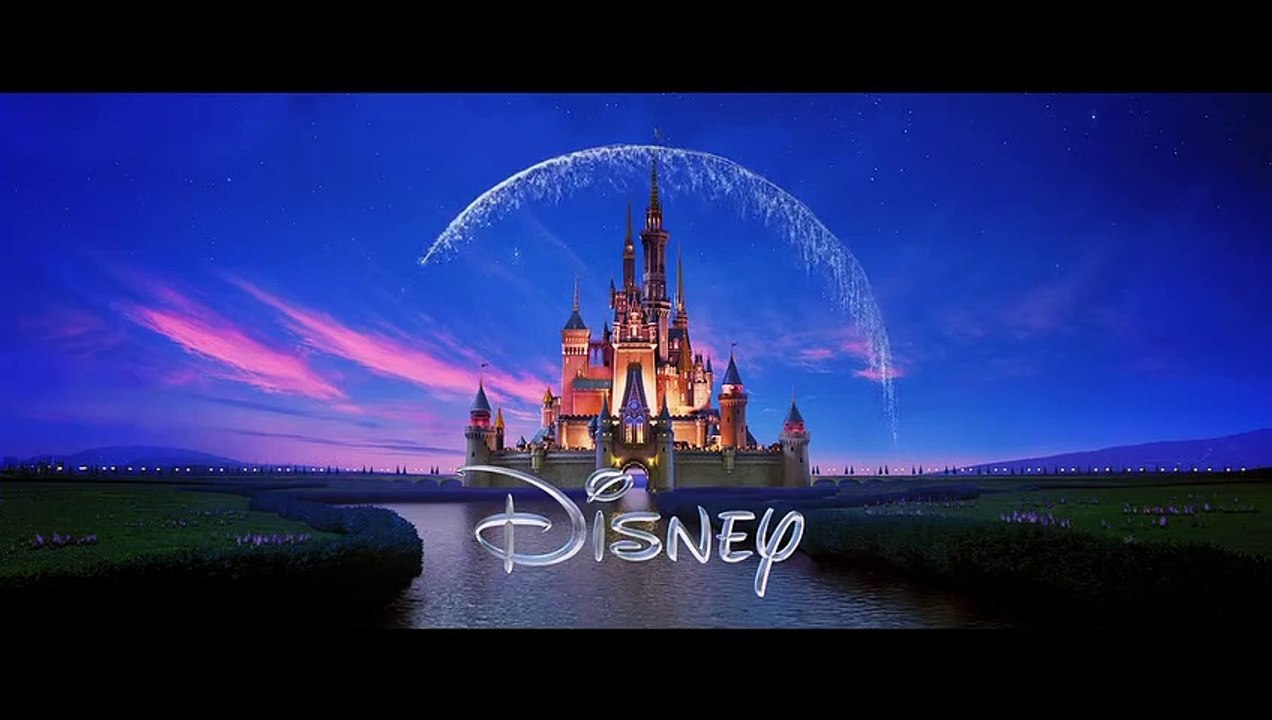 Les Nouveaux Héros - MAKING OF VF "Kyan Khojandi parle de Baymax"