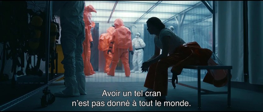 Premier Contact Bande-annonce VO