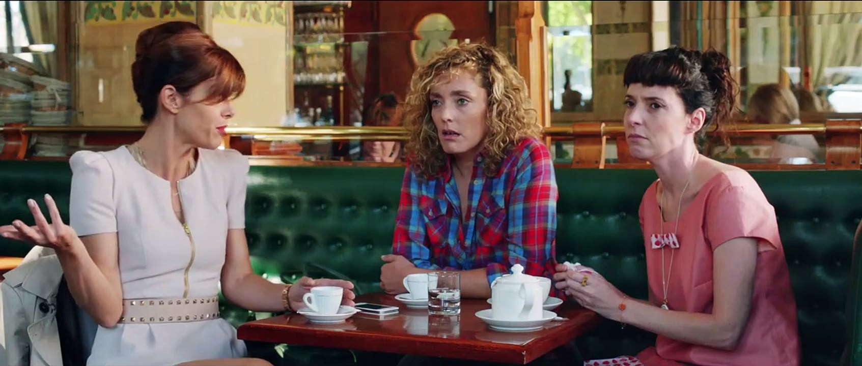 Arrête de pleurer Pénélope Bande-annonce VF