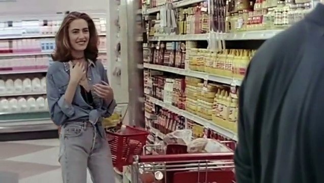 Une épouse trop parfaite Bande-annonce VO