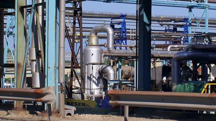 Bleu Pétrole Bande-annonce VF