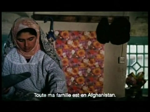 Djomeh, l'histoire du garçon qui tombait amoureux Bande-annonce VO