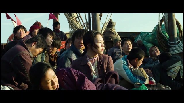 SEA FOG - Les Clandestins - EXTRAIT VOST Descente dans la trappe