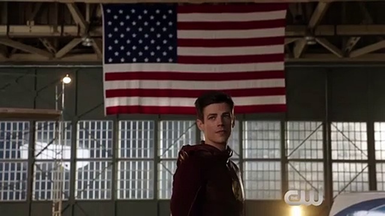 "Heroes vs Aliens" : le 2e teaser du cross-over avec Flash et Arrow