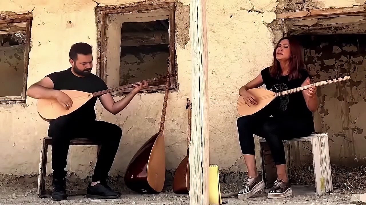 NAZLI ÖKSÜZ - Mektup Yazarım Mektup (Cover)