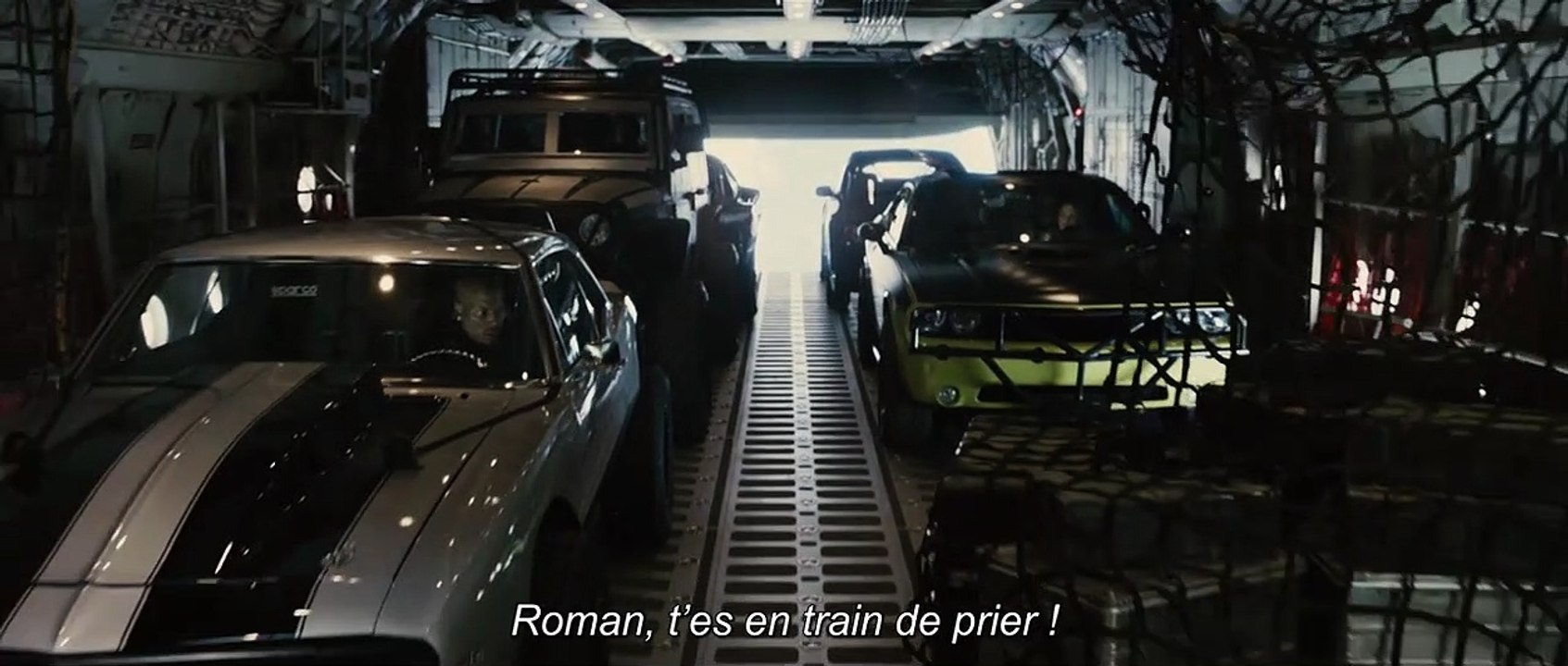 Furious 7 - EXTRAIT VOST "Largués par avion"