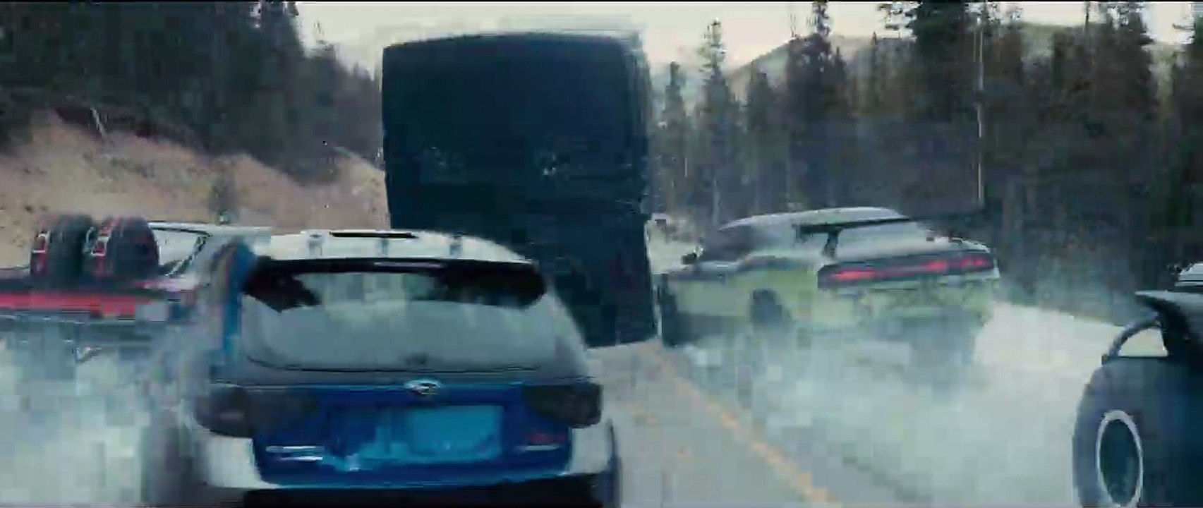 Furious 7 - EXTRAIT VOST "L’attaque du bus"