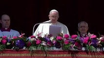 Papa faz apelo por paz na 'Páscoa de guerra'