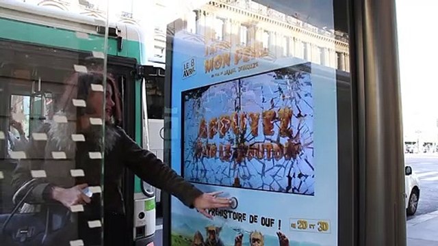 Pourquoi j'ai pas mangé mon père - BONUS Les héros du film envahissent les rues de Paris