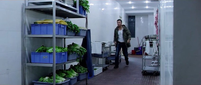 Special ID - EXTRAIT VF Dîner seul contre tous