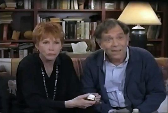 Flirter avec les embrouilles Bande-annonce VO