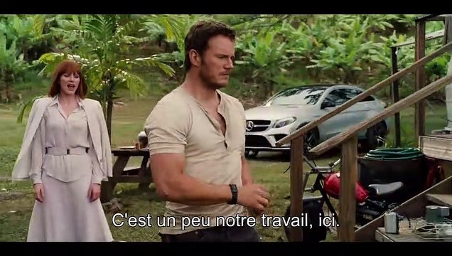 Jurassic World - EXTRAIT VOST Claire demande à Owen d'inspecter la nouvelle attraction