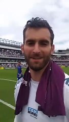 Bolsonaro é xingado por torcida dos Santos em jogo contra o Coritiba